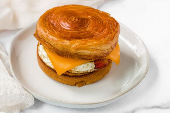 Starbucks Breakfast Double-Smoked Bacon, Cheddar & Egg Sandwich